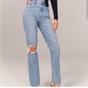 A&F 90s Straight Ultra High Rise